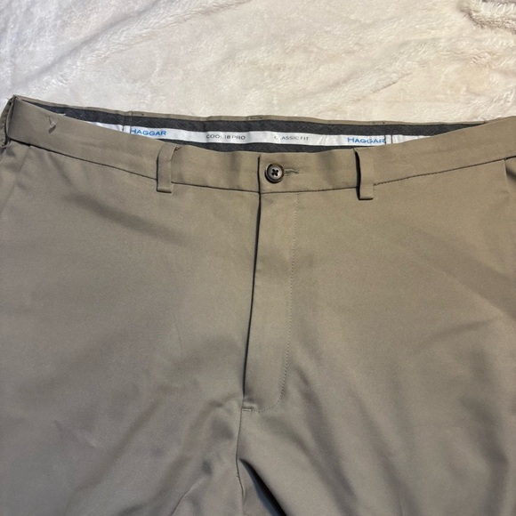 Haggar Men's Chinos 36 x 32 Khaki Lightweight Classic Fit Cool 18 Pro - Picture 5 of 10